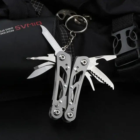 Features knife, pliers, screwdrivers